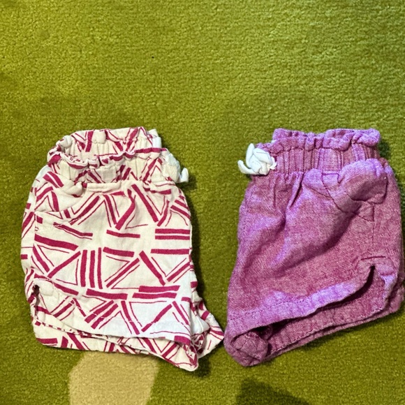NWOT 2 Old Navy Linen Shorts Fushia Solid/Purple Print 12-18 Months - Picture 4 of 5